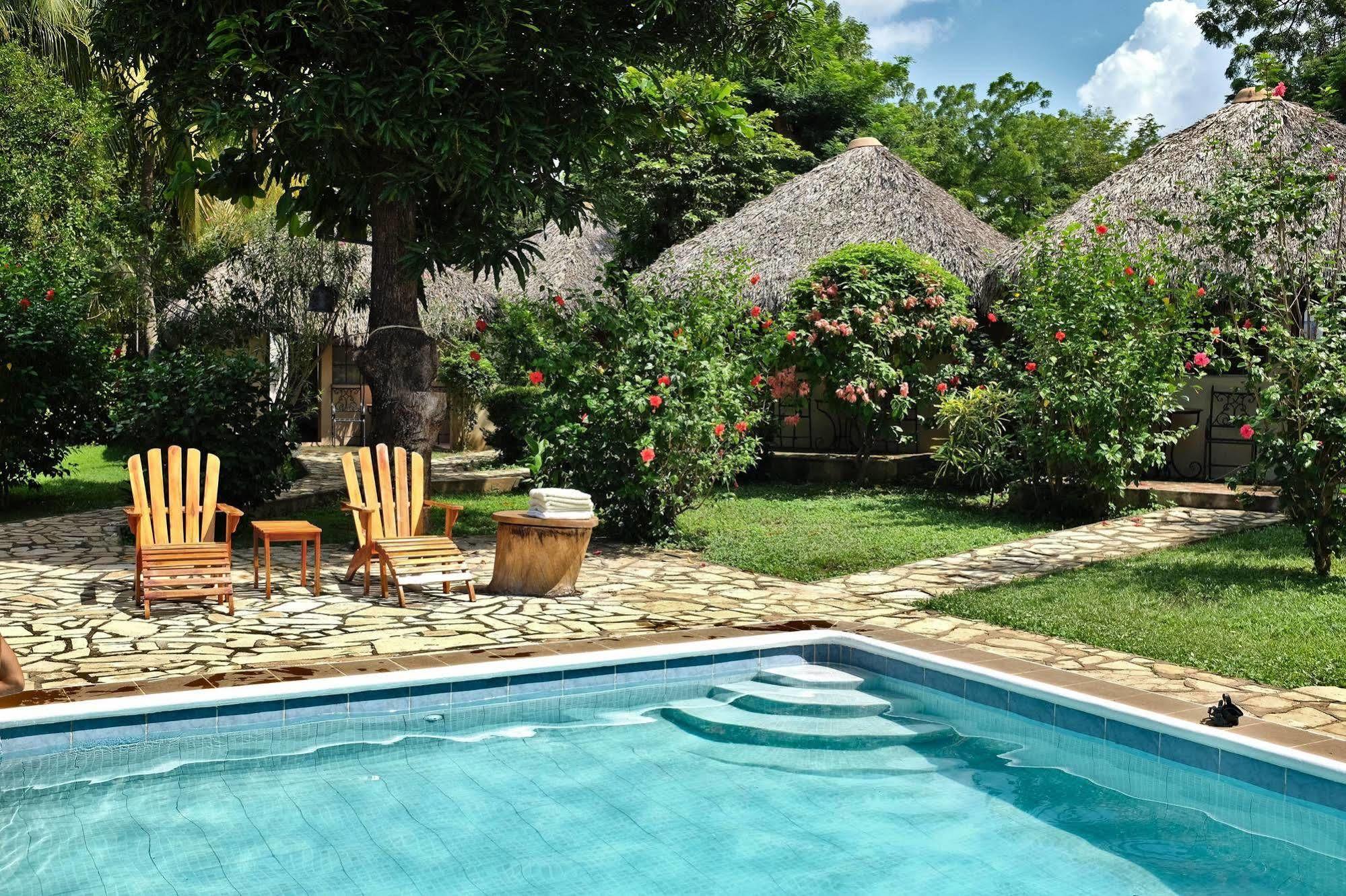 Hotel Mariposa León Exterior foto