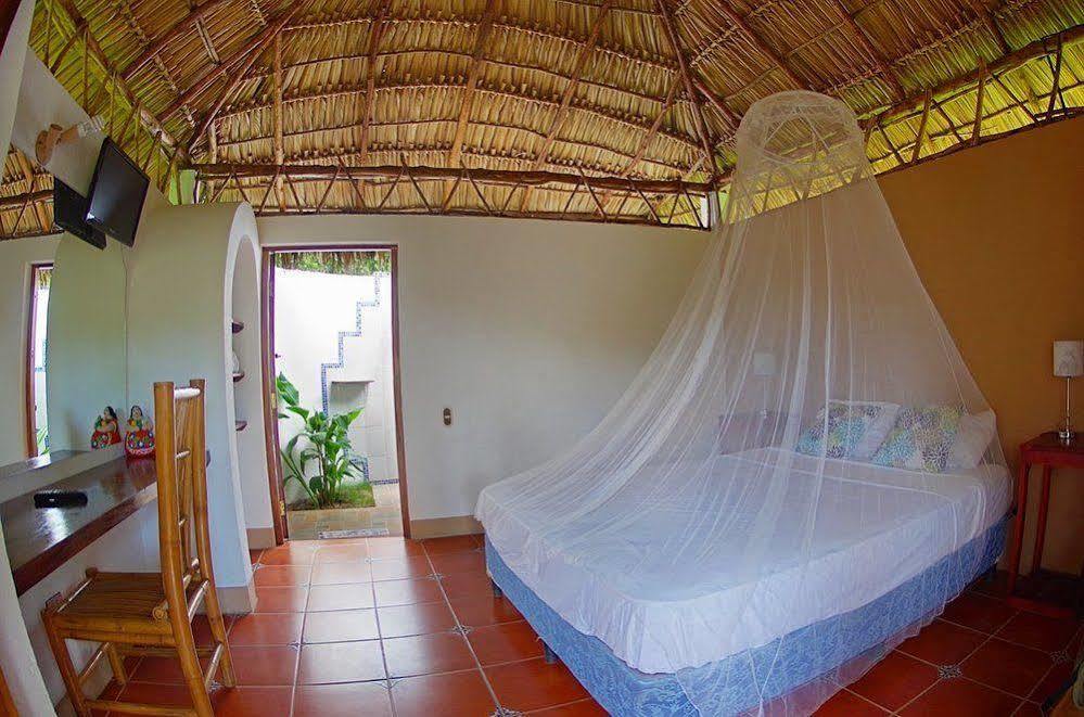 Hotel Mariposa León Exterior foto